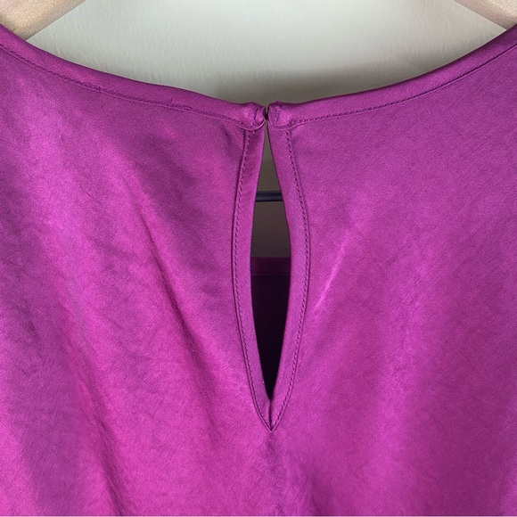 NEW Express Satin Crew Neck Tank Size Large Berry - Picture 2 of 11